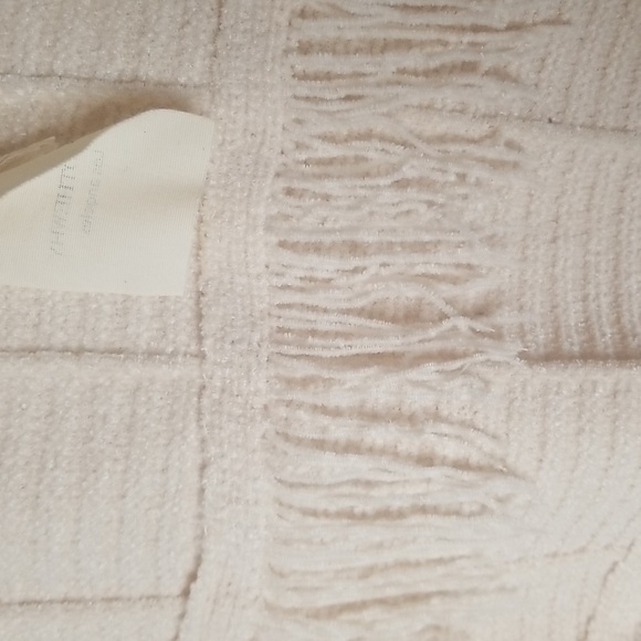 andthewhy Women's Frill sweater NWT - Picture 3 of 6